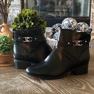 NWOT! Liz Claiborne Black Ankle Boots Low Heel